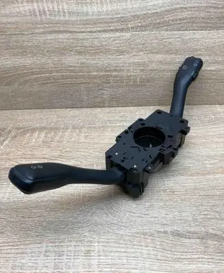 Volkswagen PASSAT B5 Wiper turn signal indicator stalk/switch 8L0953513G