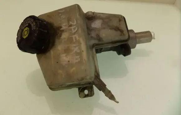 Opel Zafira B Master brake cylinder 32067277