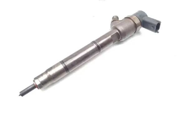 Hyundai i40 Fuel injector 338002A800 0445110411