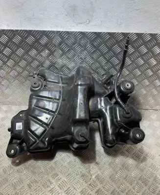 Nissan Qashqai AdBlue liquid reservoir 940016575