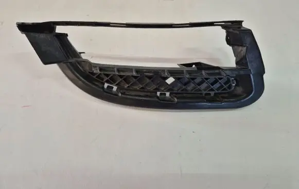 BMW 1 E82 E88 Front bumper lower grill 7178712