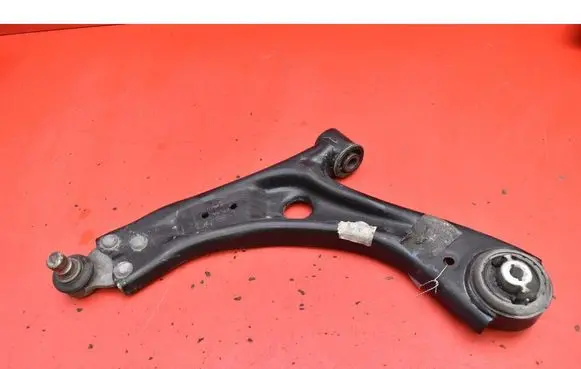 Ford Focus Front control arm JX613A424CEB