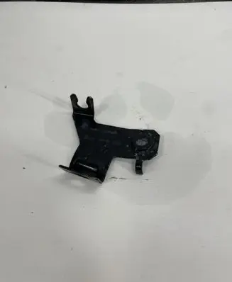 Renault Trafic III (X82) Horn signal holder/bracket 751642032R