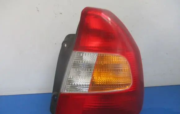 Hyundai Accent Rear/tail lights