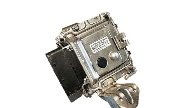 Mercedes-Benz E W212 Adblue control unit A0009003313