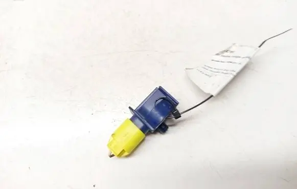 Mercedes-Benz E W212 Airbag deployment crash/impact sensor A2128204926