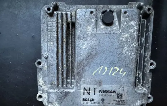 Nissan X-Trail T31 Engine control unit/module 237103UH7A 0281017187