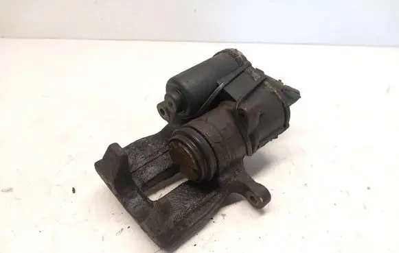 Volkswagen PASSAT B7 Rear brake caliper