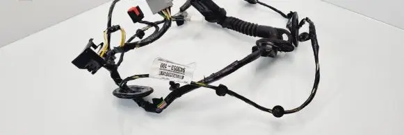 Ford Focus Front door wiring loom 8M5T14A584 8M5T14A584DHA