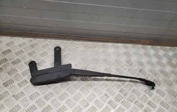 Porsche Cayenne (92A) Front wiper blade arm 7P0955410B