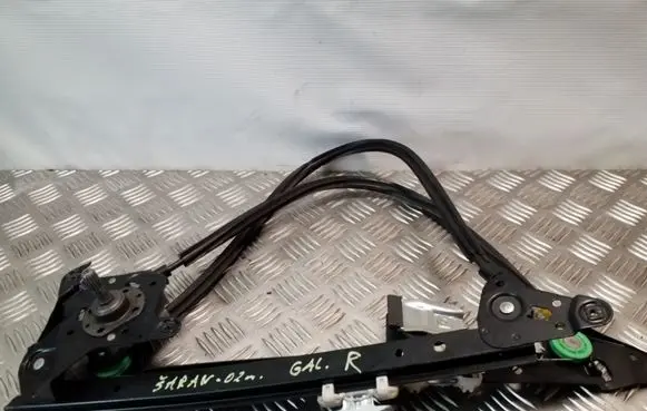 Rear door manual window regulator