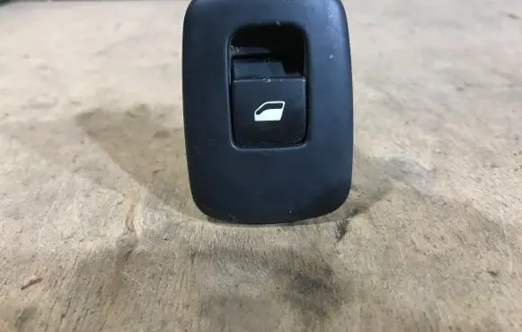 Peugeot 508 Electric window control switch 98026412ZD 28340832