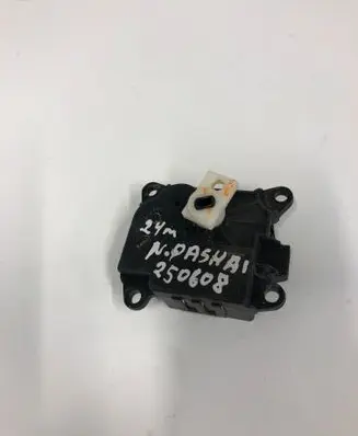 Nissan Qashqai J12 Intake manifold valve actuator/motor 277316rf0a