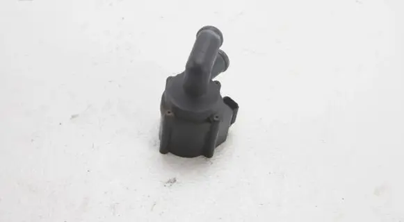 Volkswagen PASSAT CC Electric auxiliary coolant/water pump 5N0965561