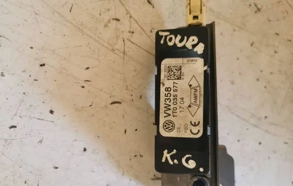 Antenna control unit