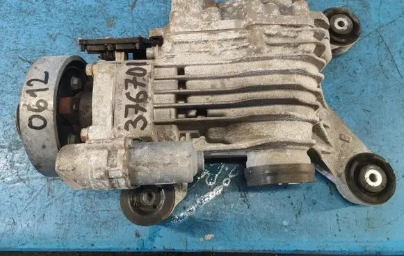 Volkswagen Tiguan Gearbox transfer box case 0BR525010R
