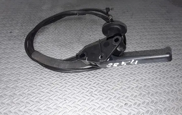 Peugeot 407 Engine bonnet (hood) release handle
