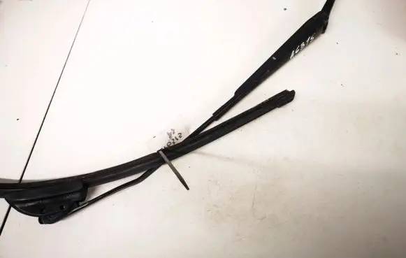 Peugeot 307 Front wiper blade arm 9634371280