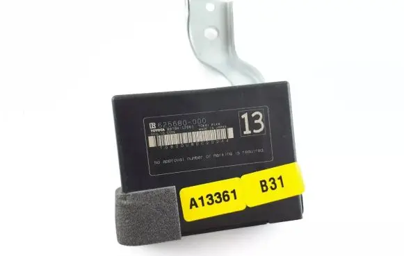 Toyota Prius+ (ZVW40) Immobilizer control unit/module 89784-12061 8978412061 625680-000