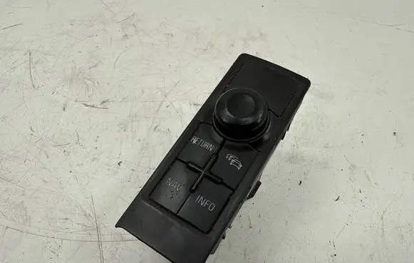 Multifunctional control switch/knob