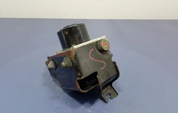 Suzuki Swift I ABS Pump 21090568