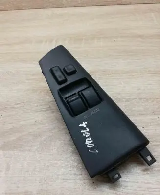 Toyota Avensis T250 Electric window control switch 54035091