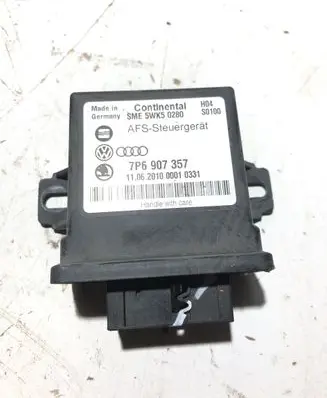 Volkswagen Touareg II Light module LCM 7P6907357 5WK50280 0620000010331