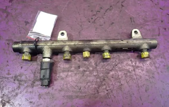 Renault Scenic I Fuel main line pipe 
