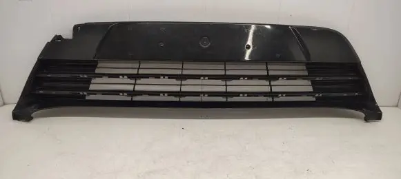 Toyota Corolla Verso AR10 Front bumper lower grill 531120f070