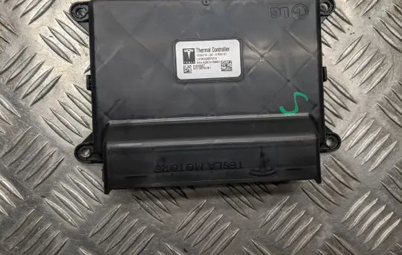 Tesla Model S Air conditioning/heating control unit 103421500A ACM74158801 31249807