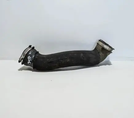 Audi A8 S8 D3 4E Intercooler hose/pipe 4E0145737M