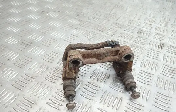 Opel Meriva A Brake caliper pad carrier rear