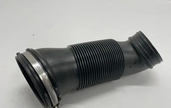 Volkswagen Golf VII Intercooler hose/pipe 5Q0129684C