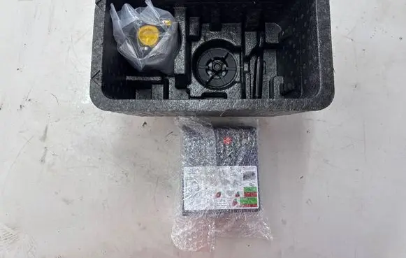 Hyundai i20 (GB IB) Tire air pump compressor 52933C8900