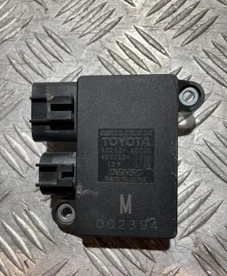 Toyota Yaris XP210 Battery control module 89257-K0020