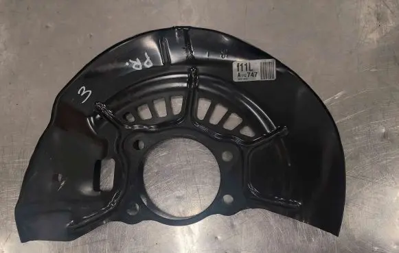 Toyota Sienna XL40 IV Front brake disc dust cover plate A112747 F11L