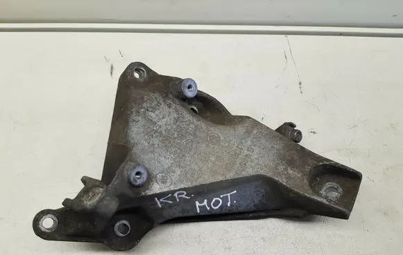 BMW 1 E81 E87 Engine mounting bracket 2211 6760309 nr7176