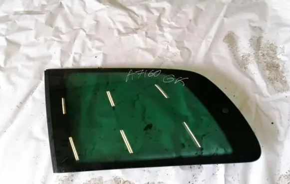 Rear side window