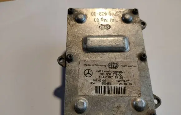 Mercedes-Benz E W211 Headlight ballast module Xenon 5DF00827900 A0028202426
