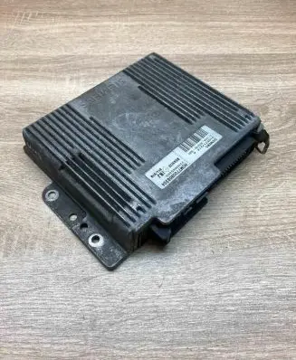 Renault Scenic I Engine control unit/module ECU 7700868304 7700865825