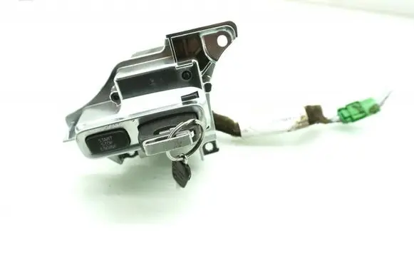 Volvo V70 Ignition lock 30724528