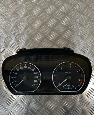 Speedometer (instrument cluster)