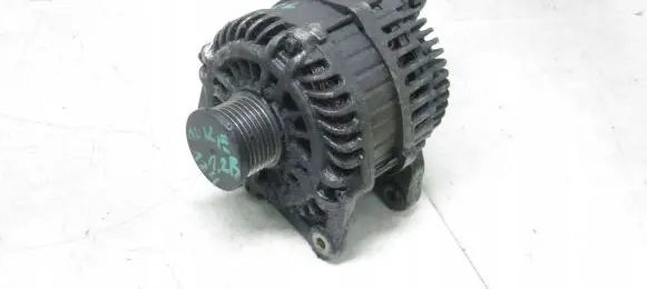 Nissan Juke I F15 Generator/alternator 23100BV80A