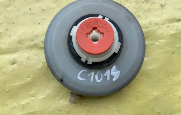 Mercedes-Benz A W169 Headlight level adjustment motor 0307650008