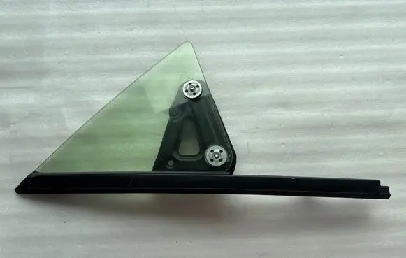 Toyota GT 86 Front vent window/glass (coupe) SU003G0010
