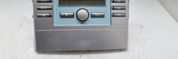 Toyota Corolla Verso AR10 Climate control unit 559000F020