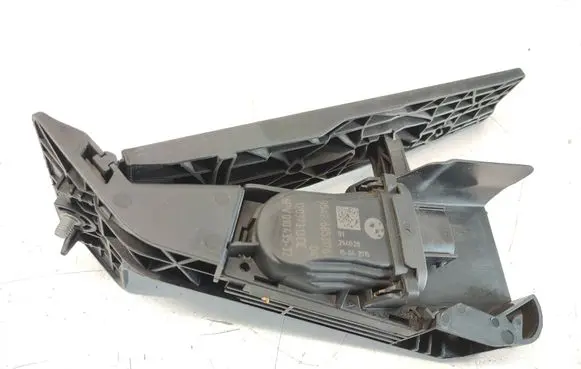 BMW 1 F20 F21 Accelerator throttle pedal 6853176 12037313DE 6PV01043532