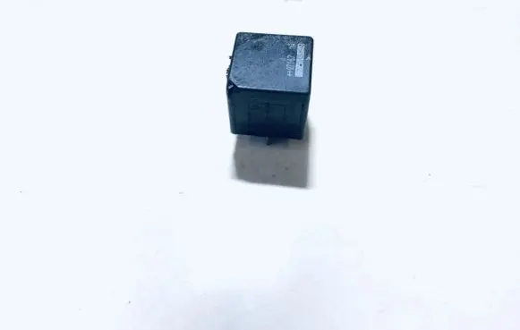 Ford Focus Other relay 5m5t14b192ca v23136b1x66
