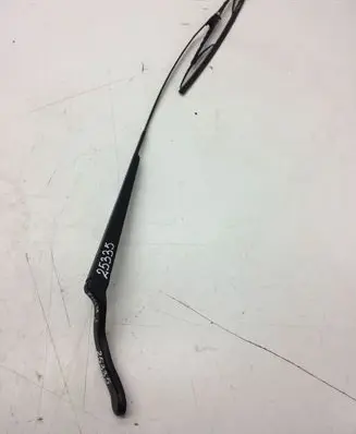 Front wiper blade arm