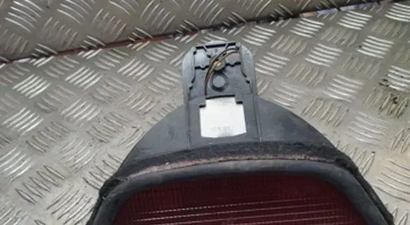 BMW 5 E39 Third/center stoplight 178053 178001